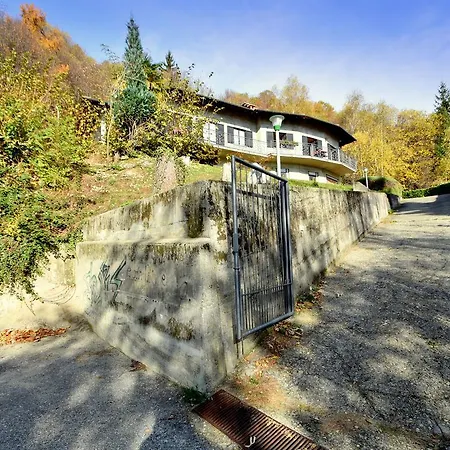 Modern Apartment Near Ski Area In Traego Viggiona