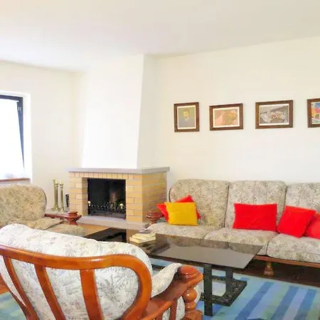 Modern Near Ski Area In Traego Viggiona דירה *